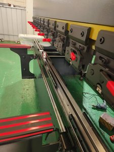 Công nghệ cao đa chức năng 4 + 1 + 2 Trục CNC đồng nhôm hồ sơ Báo Chí Phanh thủy lực tấm kim loại Máy uốn - Product Image 5