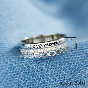 Anello Inciso 'Mom' per Donne, Regalo Romantico ed Elegante, Gioiello da Dito - Product Image 4