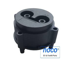 Voiturette de golf importée avec chargeurs embarqués, modèle plus ancien, prise de charge 2 broches JR1-H6181-02-00 - Product Image 3