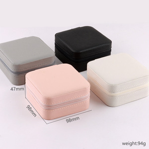 Caja de Almacenamiento de Joyas Cuadrada de Lujo al por Mayor de Fábrica con Cierre de Cremallera, Diseño Compacto Antioxidación para Collares y Pendientes - Product Image 5