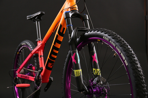 Bicicleta de Montaña Dirt Jump de 26 Pulgadas con Frenos de Disco Hidráulicos, Modelo Lopes Speed, Pedales Ordinarios, Bicicletas con Suspensión - Product Image 6