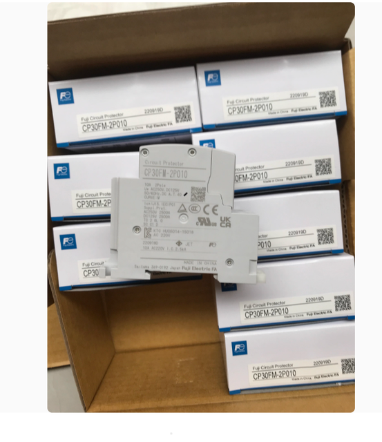 Circuit Breaker Atd CP30FM-2P002 CP30FM-2P003 CP30FM-2P005 CP30FM-2P007 CP30FM-2P010 CP30FM-2P015 CP30FM-2P020 CP30FM-2P030
