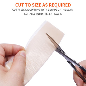 Patch cicatrisant en silicone BCK 4 cm x 2 m couleur chair réutilisable pour les cicatrices anciennes et nouvelles - Product Image 3