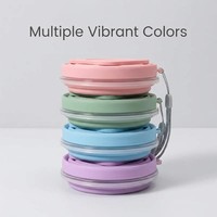 Mug de voyage pliable moderne en silicone avec couvercle et cordon, qualité alimentaire sans BPA, compatible lave-vaisselle et micro-ondes, format de poche, pliable