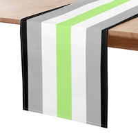 Chemin de table en polyester personnalisé avec motif arc-en-ciel gay, idéal pour la mise en scène de repas en intérieur et la décoration de fêtes à thème