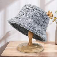 Chapeau Bob Rayé en Fausse Laine d'Agneau Chaud Automne/Hiver, Personnalisation de Logo en Petites Séries, Broderie Vintage, Élégant, Simple et Polyvalent