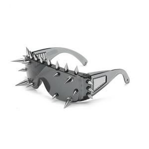 Gafas de Sol Viviblook Z106AC01 Estilo Cyberpunk con Remaches, Gafas Divertidas con Remaches Metálicos para Fiestas, Gafas de Sol de Diseñador para Hombre y Mujer - Product Image 1