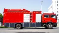 Camion-citerne à mousse Sinotruk HOWO 3500L pour lutte contre les incendies, camion de pompier industriel CAFS avec système UAV connecté à la terre, à vendre