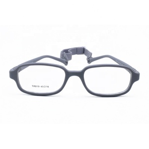 Anteojos de marco cuadrado TR90 DE ALTO clásico para niños, ventas directas, <span class=keywords><strong>correa</strong></span> de templo ajustable, diseño flexible sin bisagras para mediana edad - Product Image 2
