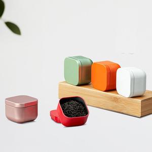 卸売 55*55*45mm 2オンス 60ml 小型 ミニ 空容器 カスタムロゴ入り キャンディー 食品 化粧品 キャンドルジャー 蓋付き金属缶 - Product Image 4