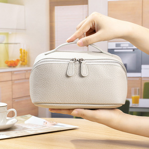 Pochette de maquillage portable en cuir PU, résistante à l'eau, grande capacité, organiseur de voyage, étui personnalisé avec logo - Product Image 4