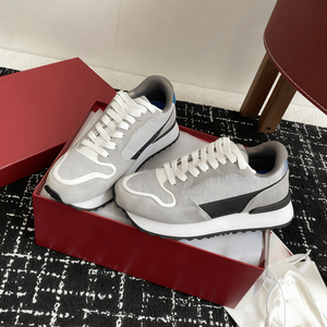 Sneakers athlétiques à lacets d'inspiration rétro avec semelle intérieure rembourrée pour femmes, looks décontractés et tendance, Valen - Product Image 4