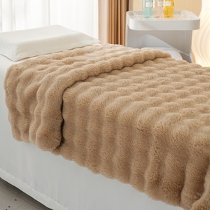 ผ้าห่มสีกากีเนื้อนุ่มพิเศษ อุ่นสบาย ขนฟูฟ่อง สำหรับโซฟา เตียงนอน - Product Image 4