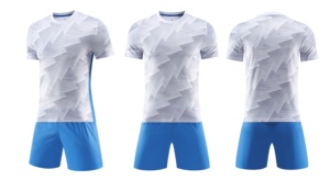 Nuevo diseño personalizado hombres moda fútbol Jersey uniforme cómodo suave transpirable adultos fútbol kits - Product Image 4