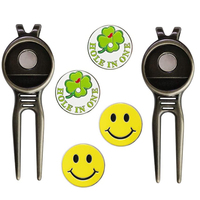 Outil de réparation de divots de golf avec compteur de score, réparateur de divots pliable en plastique, 2 marqueurs de balle, brosse, outils de réparation de divots de golf, logo personnalisé