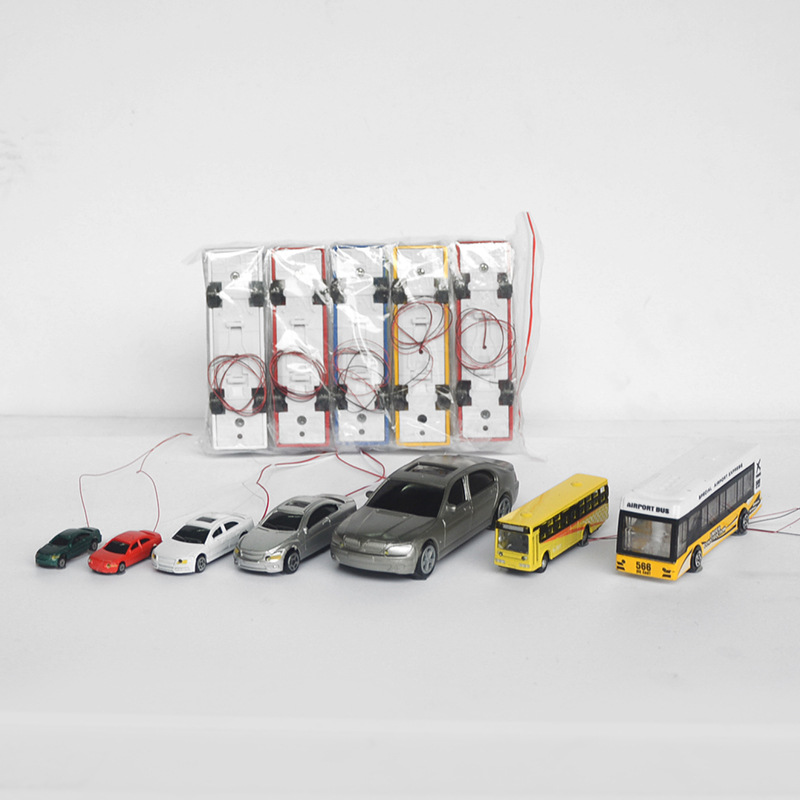 Coche de plástico 1/200 3V- PCS