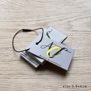 Prix de gros, faible MOQ, étiquette grise personnalisée pour vêtements avec logo, porte-étiquette en feuille d'or pour les petites entreprises - Product Image 1
