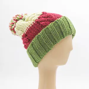 Bonnet en tricot chaud au crochet de couleurs assorties de fournisseur professionnel