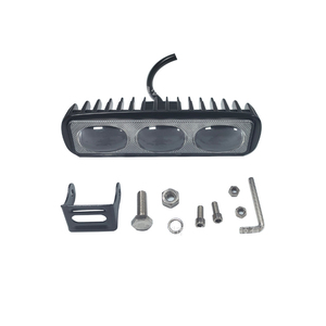 אורות בטיחות חדשים מסוג LED בהספק 18W למלגזות, עם אזהרת אזור עבודה אדומה, נגד התנגשויות, למחפרים, מעמיסים, ורכבי AGV. - Product Image 5