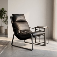 Fauteuil lounge design en métal noir, fauteuil d'appoint moderne avec coussin et oreillers en cuir pour salon, villa, hôtel