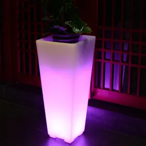 Garten LED Vase Kunststoff Pflanzer Blumentopf Gang Topf Landschaft Beleuchtung Farbe Pflanzer Dekor Quadrat Blumentopf