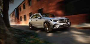 B-e-n-z <span class=keywords><strong>GLC</strong></span> Long Wheelbase SUV New Energy Plug-In Hybrid Vehicle Edición de coleccionista - Product Image 3