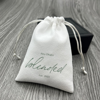 Pochettes en microfibre personnalisées avec logo imprimé, sacs cadeaux à cordon pour l'emballage d'accessoires de bijouterie fine, boucles d'oreilles