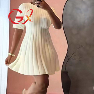 GX0014 Vestido de Verão Novo e Sexy com Design Plissado em A, Decote Redondo, Manga Curta, Ajuste Slim, Vestido de Festa Tricotado Mini - Product Image 1