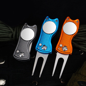 Outil de réparation de divots de golf personnalisé en acier inoxydable avec fourche à pitch, design ergonomique, taille compacte, emballage personnalisé - Product Image 3