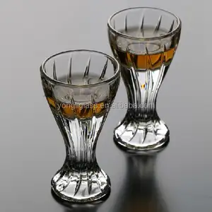 Toptan özel Logo atış cam kısa kadeh cam bardak minik atış cam ayak ile Soju için likör Saki Sake Mini viski gözlük