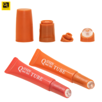Tube de gloss à lèvres personnalisé en PE de 16 mm de diamètre avec logo, estampage à chaud, couleur personnalisable, scellages à mailles/rayures, directement de l'usine