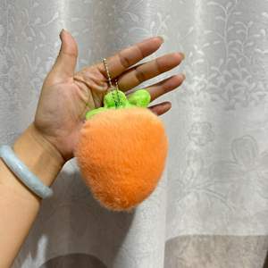 Porte-clés en peluche carotte de simulation, poupée-légume, jouet unique pour enfants - Product Image 4