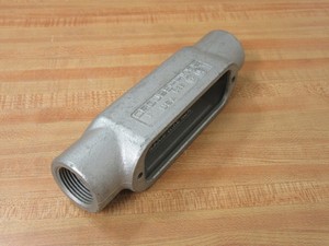 Plc <strong>Crouse</strong> &amp;amp; Hinds C38 1" Conduit Body Warranty Product - Product Image 1