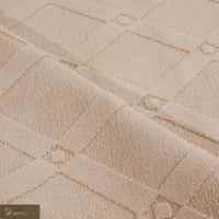 Tapis minimaliste italien LandScopeTech sur mesure, motif diamant 3D, beige clair, en polypropylène, poils de 7 mm, avec envers en coton tissé
