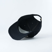 Gorra de lujo de 5 paneles estilo streetwear oscuro, negra, con efecto desgastado vintage, logotipo bordado 3D personalizado y visera con efecto destruido, estilo Hip Hop