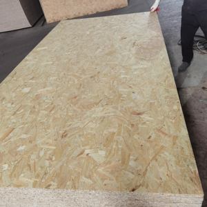 Panneau OSB3 structurel <span class=keywords><strong>15</strong></span> <span class=keywords><strong>mm</strong></span> 9 <span class=keywords><strong>mm</strong></span> - 1220x2440 <span class=keywords><strong>mm</strong></span> pour toiture, mur et sol dans la construction de maisons en bois - Product Image 3