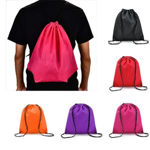 Sac à dos à cordon en polyester résistant à l'eau avec logo personnalisé pour les événements en plein air - Product Image 5