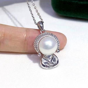 Collana con Perle Finte Ispirata al Buddha per Donne, Elegante Collana alla Moda - Product Image 2
