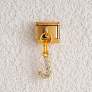 Colgante de moda con letra italiana, dijes de acero inoxidable con gemas doradas, pulseras con dijes italianos de letra y diamantes - Product Image 5