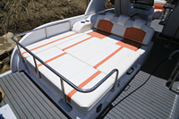 Bateau ponton de luxe à trois tubes en aluminium pour les fêtes en famille, les loisirs et les croisières