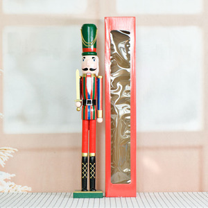 Figurine Casse-Noisette Soldat <span class=keywords><strong>en</strong></span> Bois <span class=keywords><strong>de</strong></span> Pin, Uniforme Rouge, Chapeau Vert, Décoration <span class=keywords><strong>de</strong></span> Noël, Boîte Cadeau Faite à la Main, Vente Directe Usine - Product Image 1