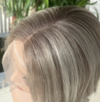 Perruque transparente en dentelle luxueuse pour le traitement de la perte de cheveux Perruque médicale avec surface en soie pour femmes Perruque médicale non adhésive