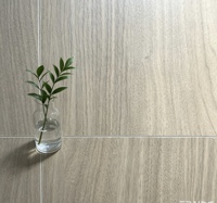 Plancher en bois à clipser sur mesure OEM, résistance à l'usure de qualité supérieure AC, fonction imperméable robuste, épaisseur de 7 à 12 mm