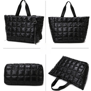 Borsa da Nuoto Trapuntata a Quadri Stile Puff Colefa, Borsa per Yoga, Bagaglio da Viaggio, Borsa Sportiva per il Tempo Libero e il Fitness per Donne - Product Image 3