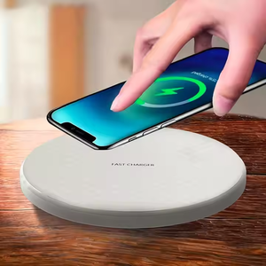 <span class=keywords><strong>Cargador</strong></span> Inalámbrico Redondo <span class=keywords><strong>para</strong></span> Teléfono Móvil, Soporte de Escritorio Portátil, Carga Rápida de 10W, Salida Tipo-C Ecológica con Logotipo Personalizado - Product Image 2
