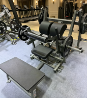 Machine à Squat Professionnelle Robuste avec Jambes en Acier de Qualité Commerciale pour Salle de Sport et Centre de Musculation