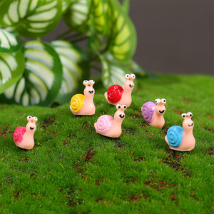 Figurine d'escargot en résine aux yeux bombés, mini ornement animalier pour la décoration de la maison, rose, bleu, violet, jaune, rouge, rose vif - Product Image 3