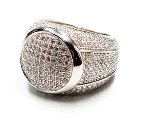 Penjualan Mode Baru 2023 Cincin Batu Utama Zirkon Perhiasan Cincin Berlian Kustom Twinkle Unik Indah untuk Pria Wanita
