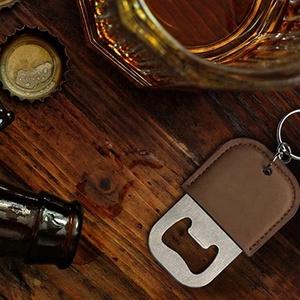 Porte-clés ouvre-<span class=keywords><strong>bouteille</strong></span> en cuir Pu, avec Logo personnalisé gravé au Laser, pièces - Product Image 5