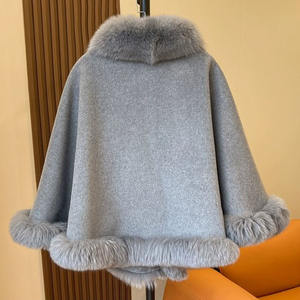 Elégant châle en fourrure de renard pour femmes hiver tricoté dames <span class=keywords><strong>cachemire</strong></span> laine Cape châle avec col de renard moelleux <span class=keywords><strong>Poncho</strong></span> - Product Image 5